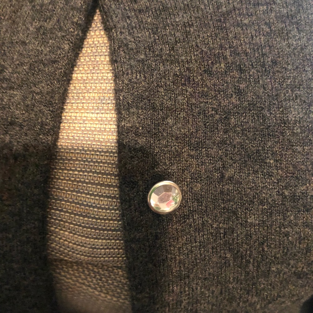 Express gray cropped sweater - Picture 4 of 6